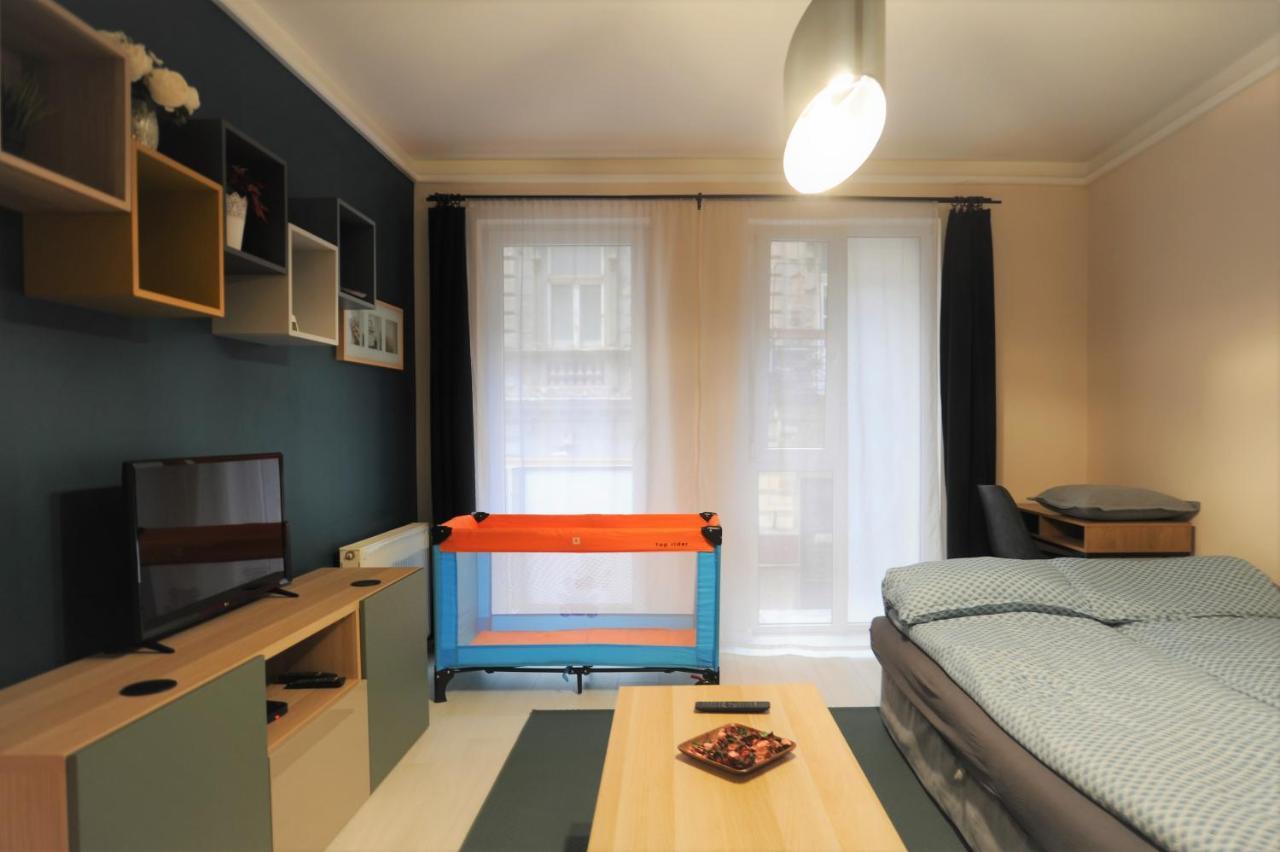 Lovely Apartment In The Heart Of Budapest Exterior photo
